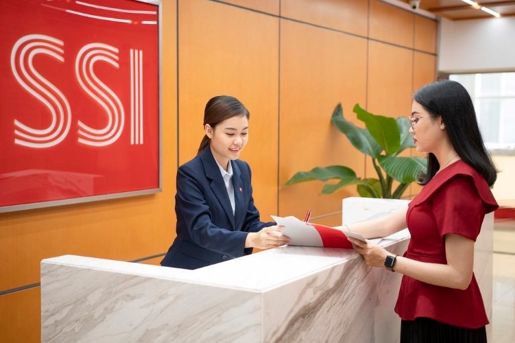 Công ty chứng khoán SSI - SSI tạo tiền đề cho ngành chứng khoán